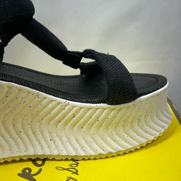 NWT Sam Edelman Circus Venus Platform Sandals 9 Black Sporty Minimal Y2K Revival - Picture 4 of 16